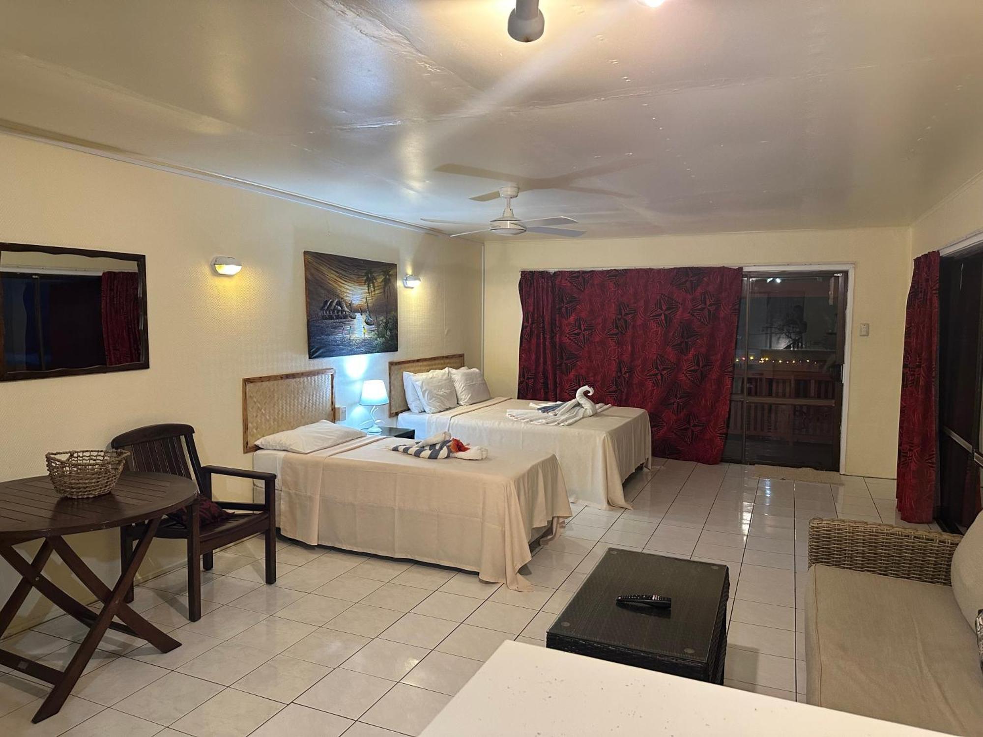 Kiikii Inn & Suites Rarotonga Exterior photo