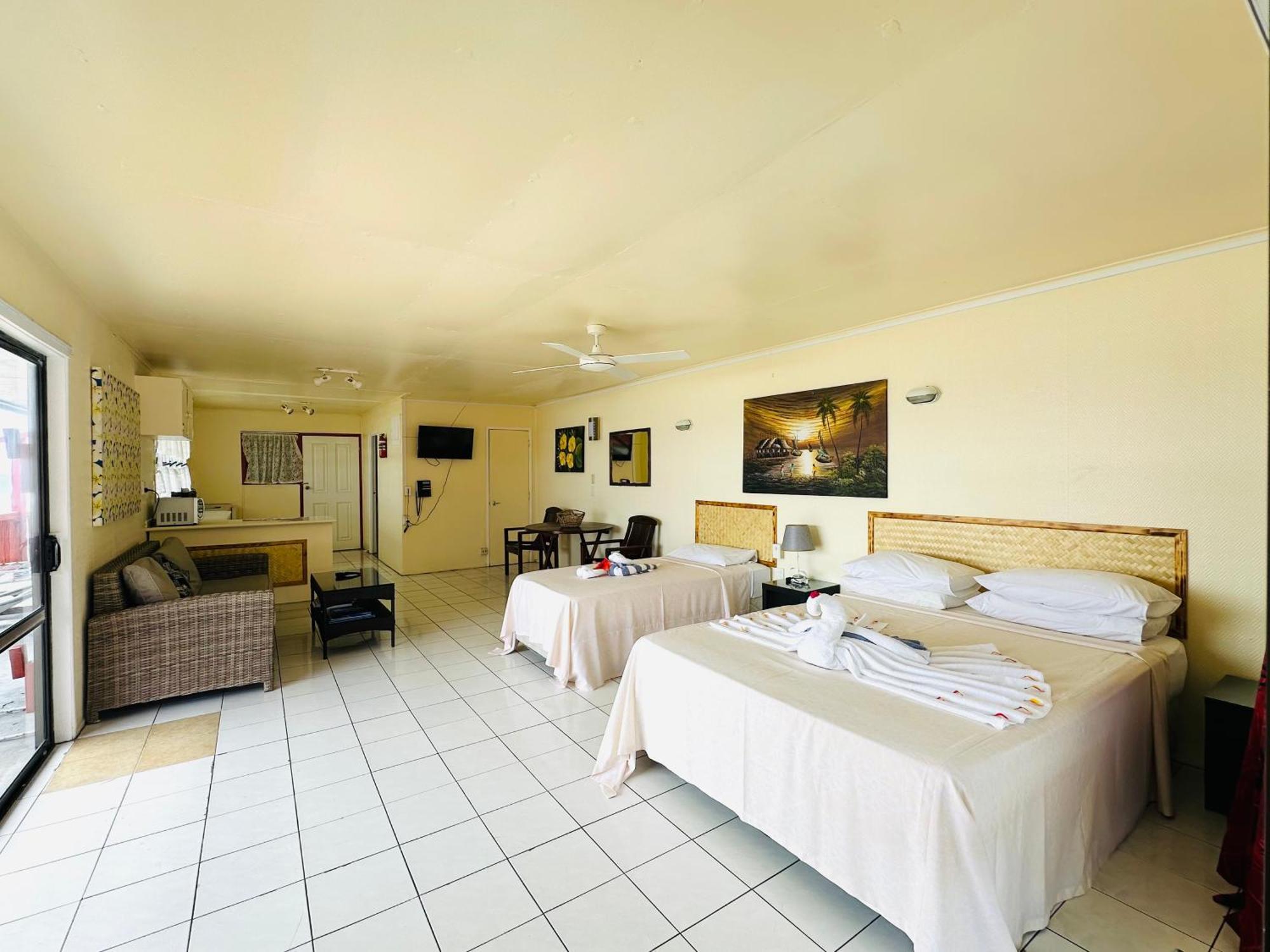 Kiikii Inn & Suites Rarotonga Exterior photo