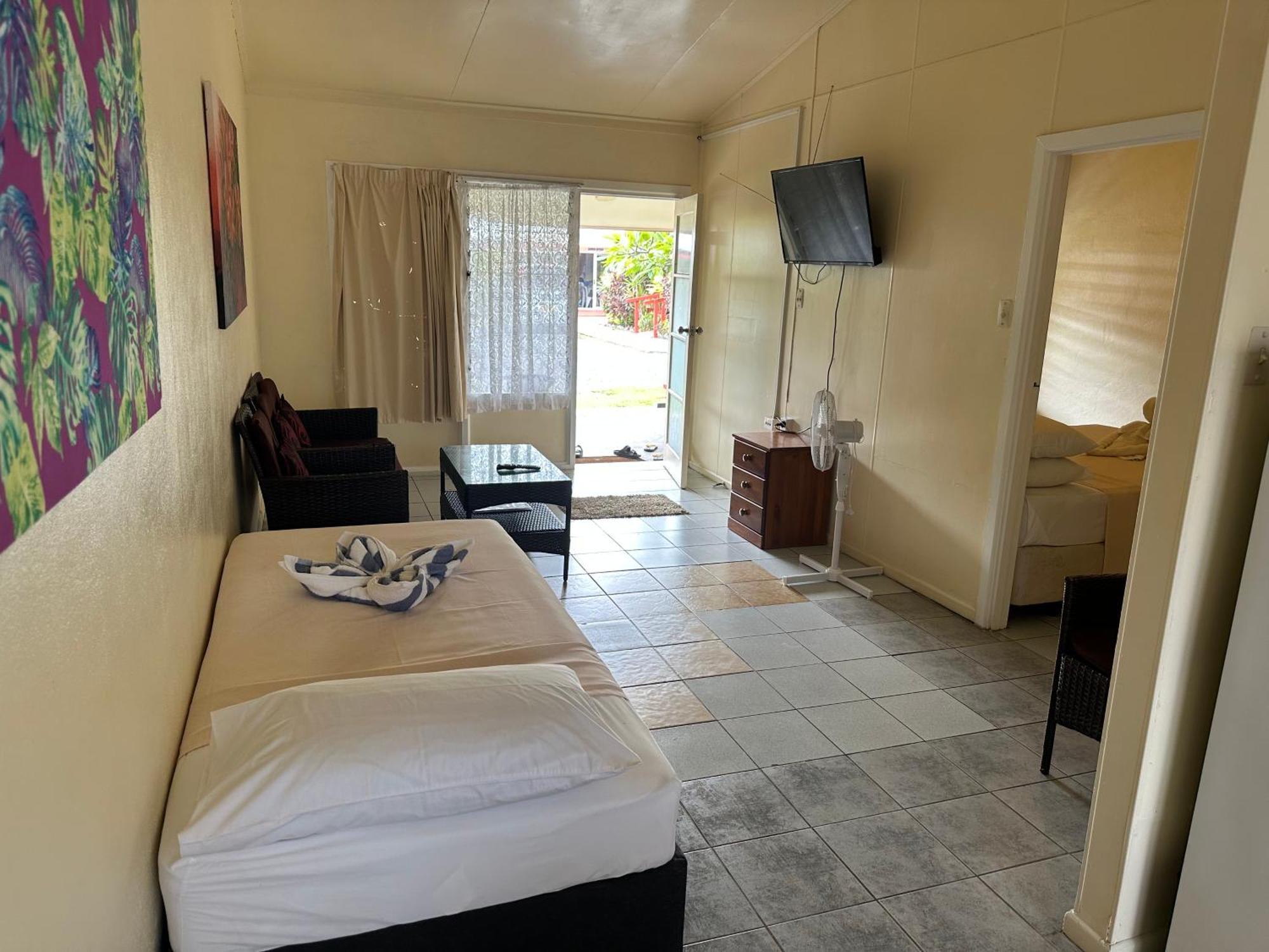 Kiikii Inn & Suites Rarotonga Exterior photo